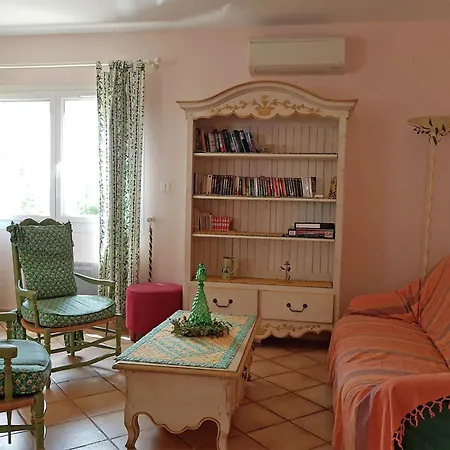 Villa In Saint-Laurent With Private Pool, Cleaning Included Saint-Laurent-de-Carnols