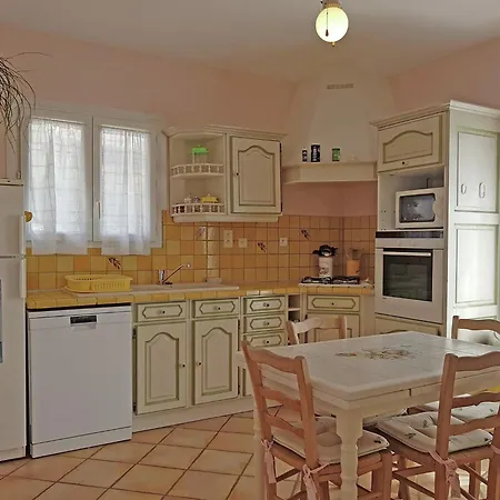 Villa Villa In Saint-Laurent With Private Pool, Cleaning Included