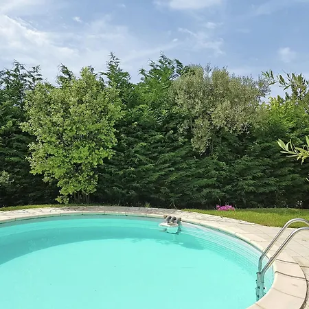 Modern With Private Pool, Cleaning Included * Saint-Laurent-de-Carnols