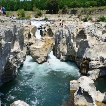 In Saint-laurent With Private Pool, Cleaning Included Villa *